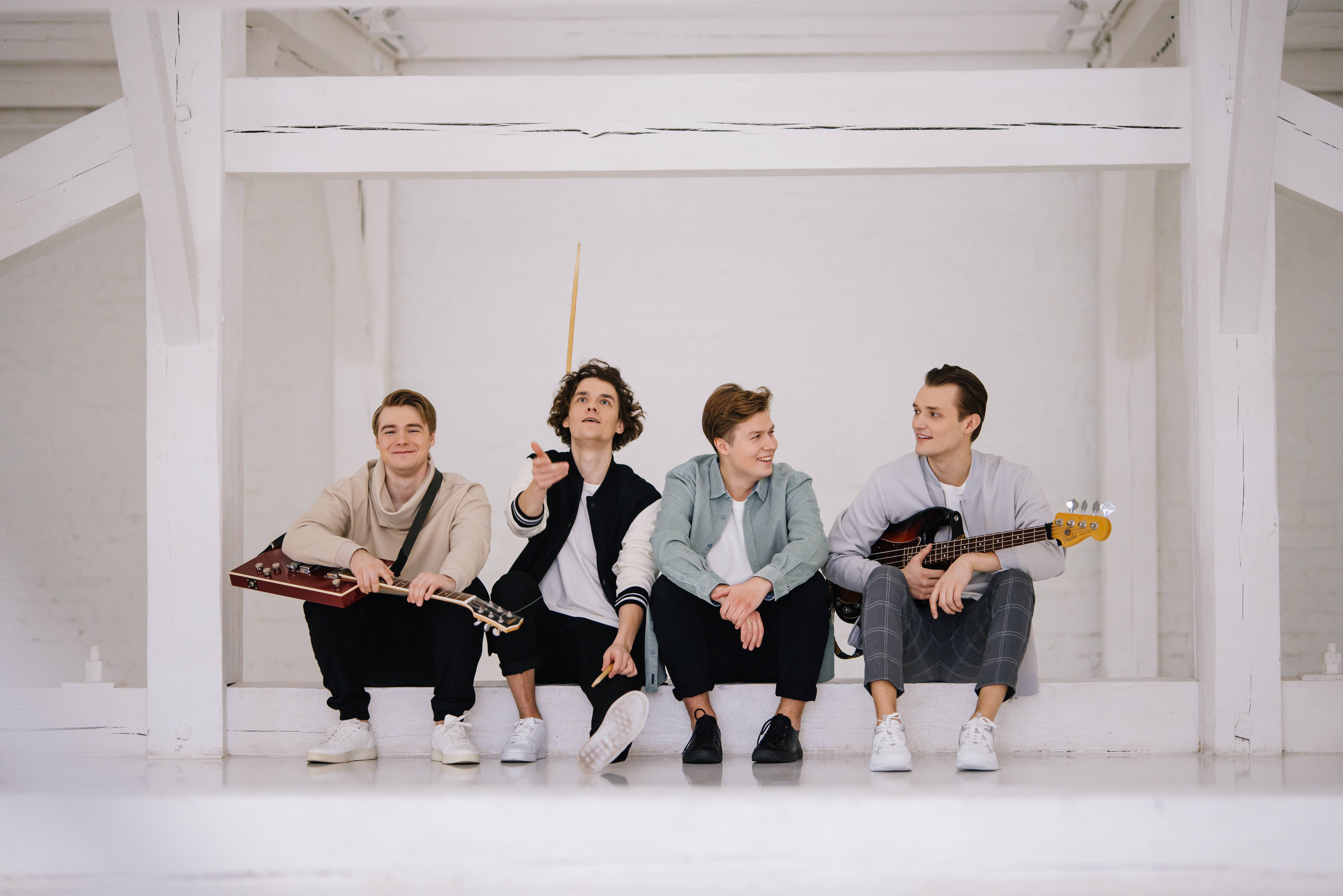 Eurowizja: Kolejność startowa w półfinałach! Kto otworzy show? • Wybierz piosenki na afterparty Polish Eurovision Party! Głosuj teraz • #UnitedByMusic: Przedstawiamy łotewską grupę Sudden Lights