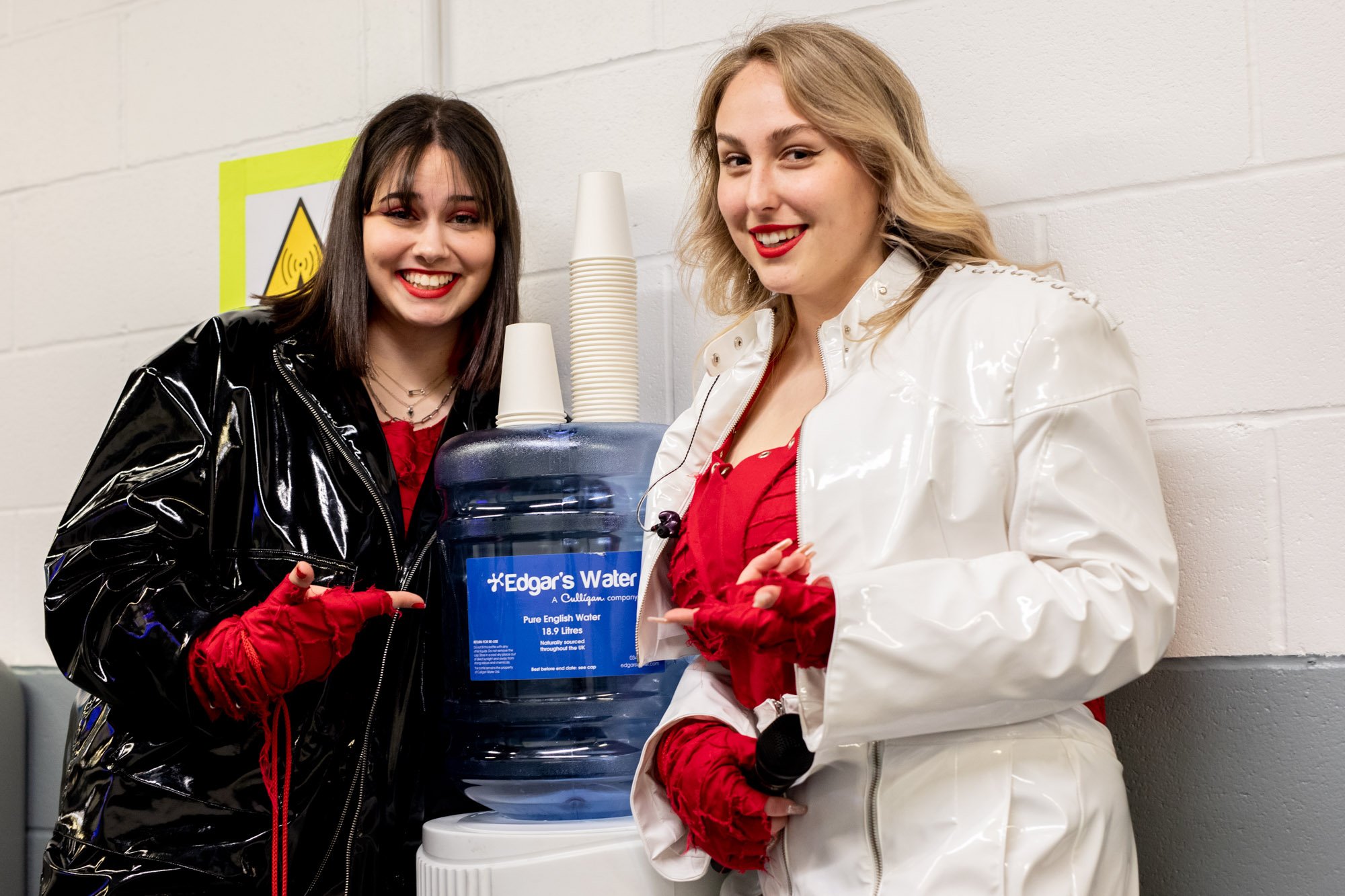 Eurowizja 2023: Austria wygrywa trzeci dzień prób, a Blanka została odebrana pozytywnie przez czytelników • Co w środę? • Ile Liverpool zarobi na Eurowizji? • Ida Nowakowska poda punkty z Warszawy • Spis rekwizytów II półfinału